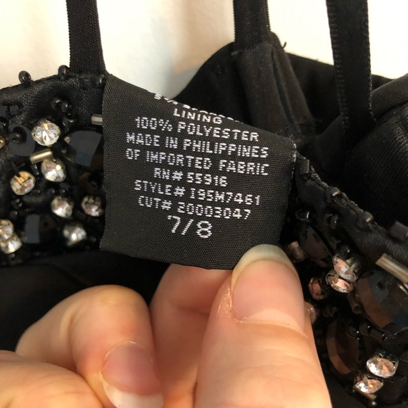 Long black dress - Picture 3 of 3